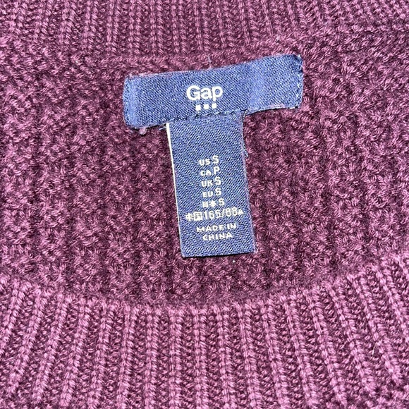 Knitted Plum Sweater💜 - Picture 3 of 3